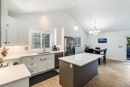 1390 Kurtis Cres, Nanaimo, BC 