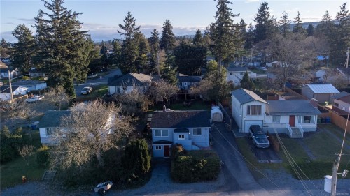 823 Chelsea St, Nanaimo, BC 