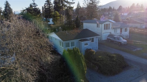 823 Chelsea St, Nanaimo, BC 