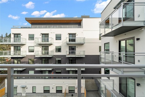 302-1102 Esquimalt Rd, Esquimalt, BC - Outdoor With Balcony