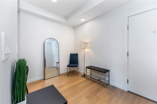 405-1033 Cook St, Victoria, BC - Indoor Photo Showing Other Room