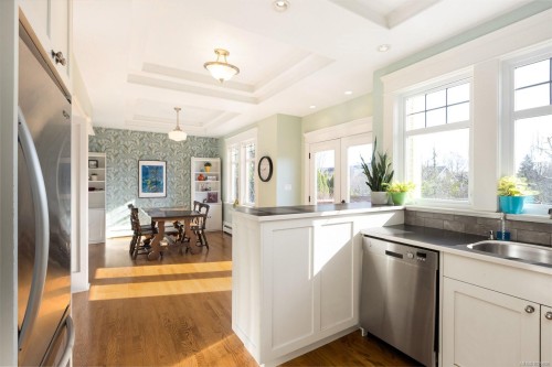 2231 Windsor Rd, Oak Bay, BC 