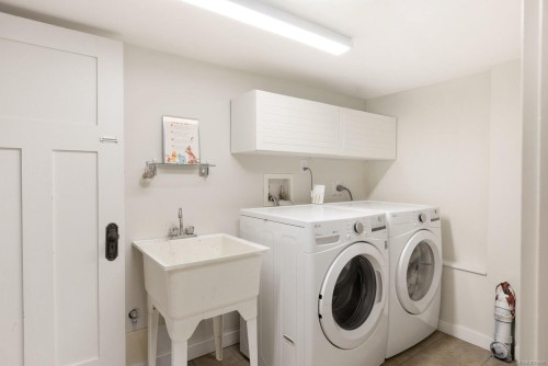 2231 Windsor Rd, Oak Bay, BC 