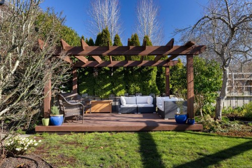 2231 Windsor Rd, Oak Bay, BC 