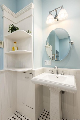 2231 Windsor Rd, Oak Bay, BC 