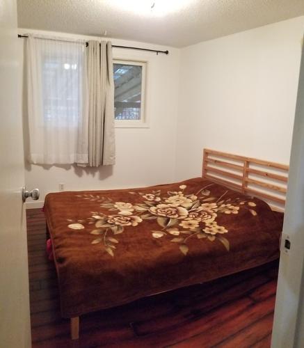 914 Columbia Crescent, Nakusp, BC - Indoor Photo Showing Bedroom