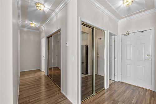 127-877 Klo Road, Kelowna, BC - Indoor Photo Showing Other Room