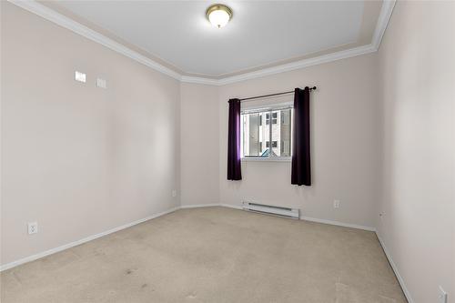 127-877 Klo Road, Kelowna, BC - Indoor Photo Showing Other Room