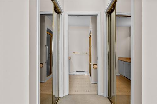 127-877 Klo Road, Kelowna, BC - Indoor Photo Showing Other Room