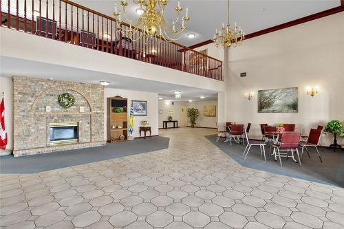 127-877 Klo Road, Kelowna, BC - Indoor Photo Showing Other Room