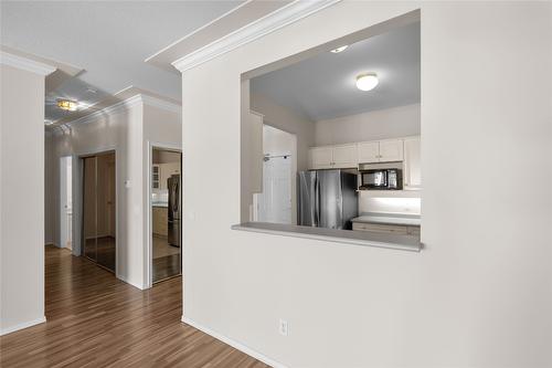 127-877 Klo Road, Kelowna, BC - Indoor