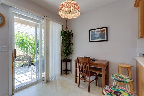 102-2250 Louie Drive, Westbank, BC - Indoor Photo Showing Dining Room
