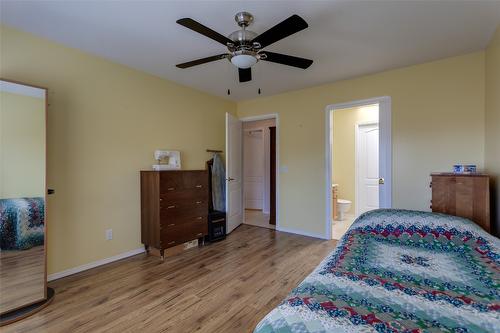 102-2250 Louie Drive, Westbank, BC - Indoor Photo Showing Bedroom