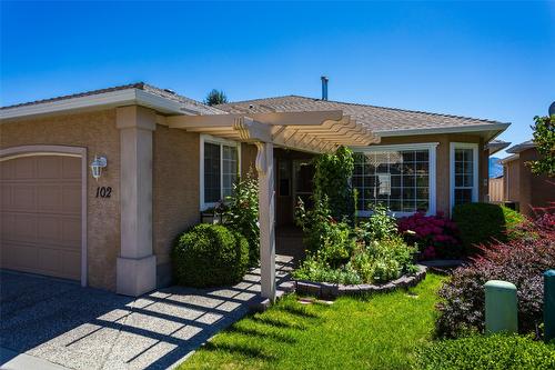 102-2250 Louie Drive, Westbank, BC - Outdoor