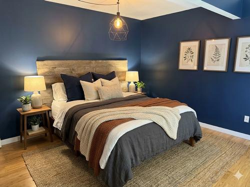 207-3155 Gordon Drive, Kelowna, BC - Indoor Photo Showing Bedroom