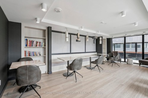 809-8 Tippett Road, Toronto, ON - Indoor