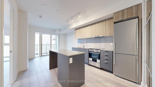 809-8 Tippett Road, Toronto, ON - Indoor Photo Showing Kitchen With Stainless Steel Kitchen