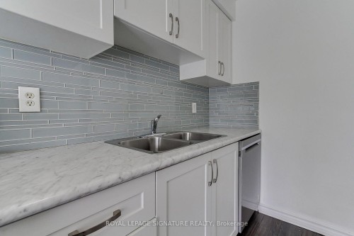 17-31 Parker Crescent, Ajax, ON - Indoor Photo Showing Kitchen With Double Sink