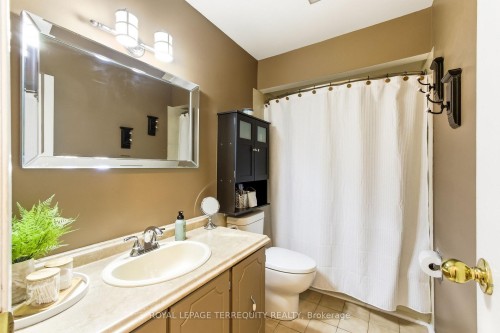 425 Lesabre Street, Oshawa, ON 