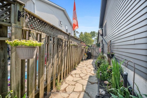 425 Lesabre Street, Oshawa, ON 