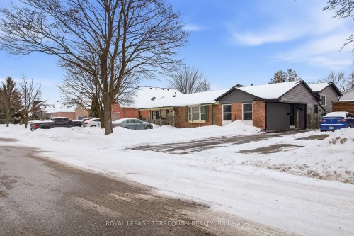 425 Lesabre Street, Oshawa, ON 