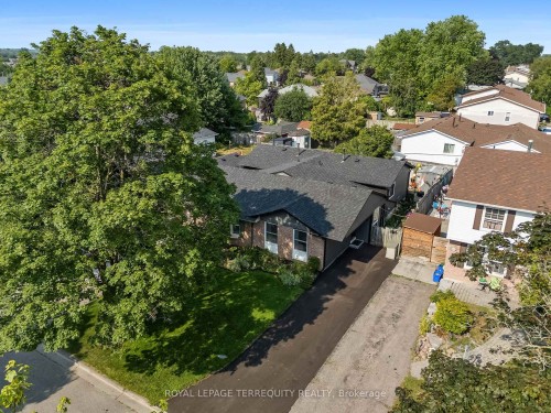 425 Lesabre Street, Oshawa, ON 