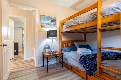 5192 Huston Road, Peachland, BC - Indoor Photo Showing Bedroom