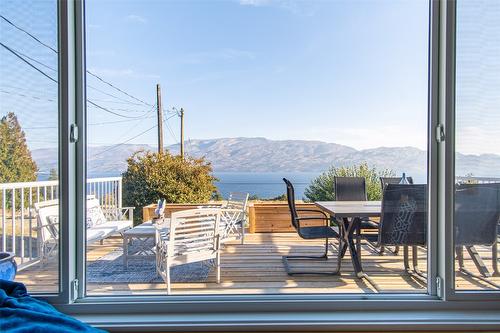 5192 Huston Road, Peachland, BC - Indoor With Body Of Water