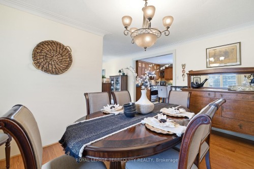 116 Centre Street N, Whitby, ON - Indoor Photo Showing Dining Room