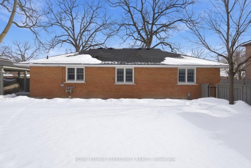 116 Centre Street N, Whitby, ON - Outdoor