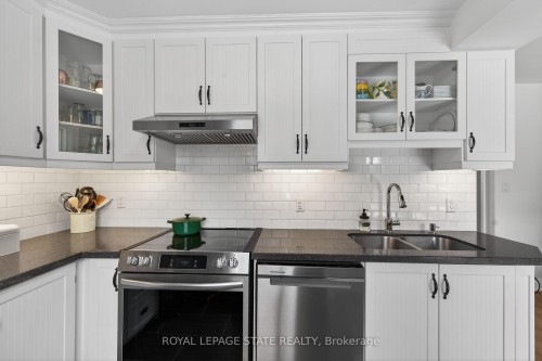 13 Cameron Avenue, Hamilton, ON - Indoor Photo Showing Kitchen With Double Sink With Upgraded Kitchen