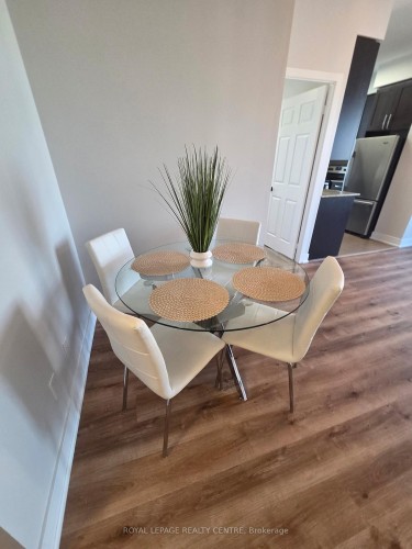 2008-4065 Brickstone Mews Road, Mississauga, ON - Indoor Photo Showing Dining Room