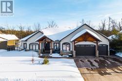 7 RIDGEWOOD COURT  Oro-Medonte, ON L0L 2L0