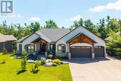 7 RIDGEWOOD COURT Oro-Medonte, ON L0L 2L0