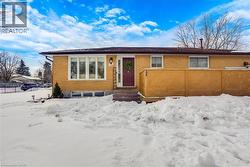 69 EAGEN Drive  Kitchener, ON N2M 1W4