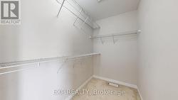Master Bedroom W/I Closet - 