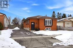 UPPER LEVEL - 1014 RENAISSANCE DRIVE  Oshawa, ON L1J 8B1