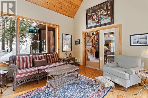 1075 Basshaunt Lake Road, Dysart Et Al (Guilford), ON 