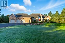 4058 MADDAUGH Road  Puslinch, ON N0B 2J0