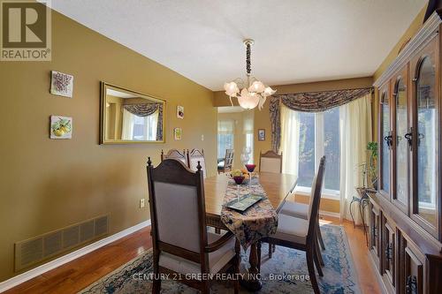 418 Chieftan Circle, Mississauga, ON - Indoor Photo Showing Dining Room
