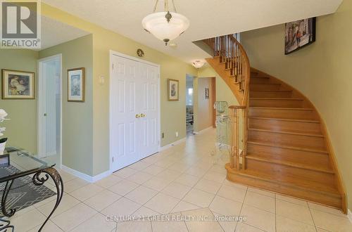 418 Chieftan Circle, Mississauga, ON - Indoor Photo Showing Other Room