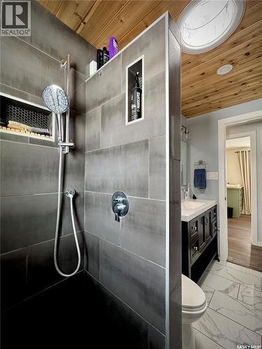 19 Hudson Bay, Esterhazy, SK - Indoor Photo Showing Bathroom