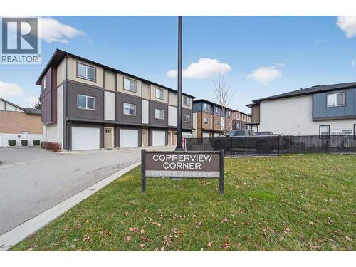 2081 11 Avenue Ne Unit# 9, Salmon Arm, BC - Outdoor