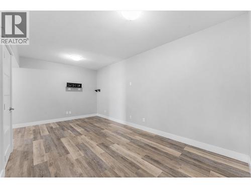 Suite - 2600 Paramount Drive, West Kelowna, BC - Indoor Photo Showing Other Room