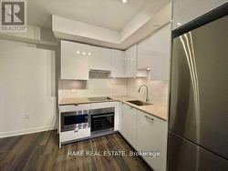 2812 - 195 REDPATH AVENUE  Toronto, ON M4P 0E4