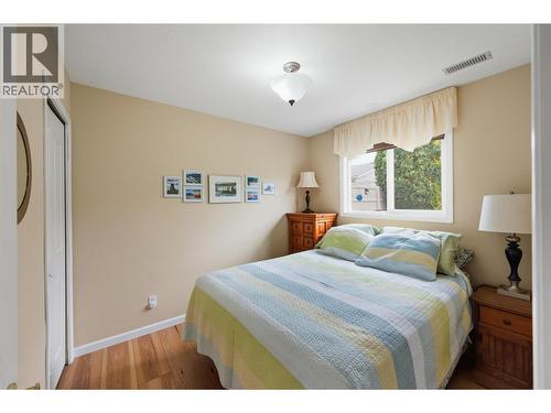 3400 Wilson Street Unit# 147, Penticton, BC - Indoor Photo Showing Bedroom