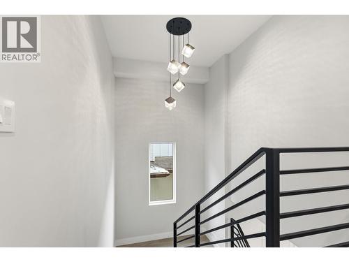 451 Vision Court, Kelowna, BC - Indoor Photo Showing Bedroom
