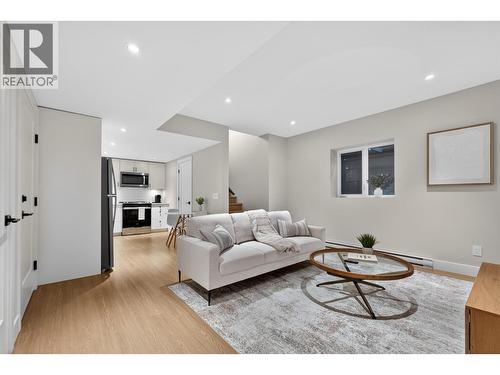 451 Vision Court, Kelowna, BC - Outdoor With Exterior