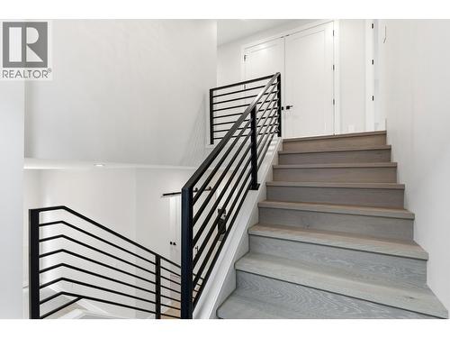 451 Vision Court, Kelowna, BC - Indoor Photo Showing Other Room