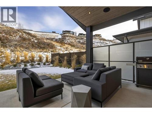 451 Vision Court, Kelowna, BC - Outdoor With Exterior